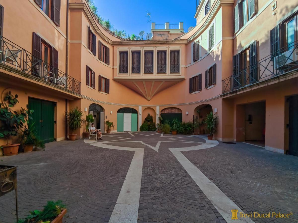 Trevi Ducal Palace 罗马 外观 照片